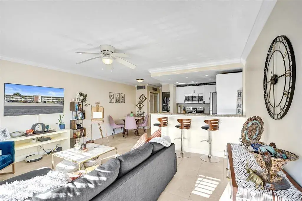 5201 NE 24th Terrace # A203, Fort Lauderdale FL 33308