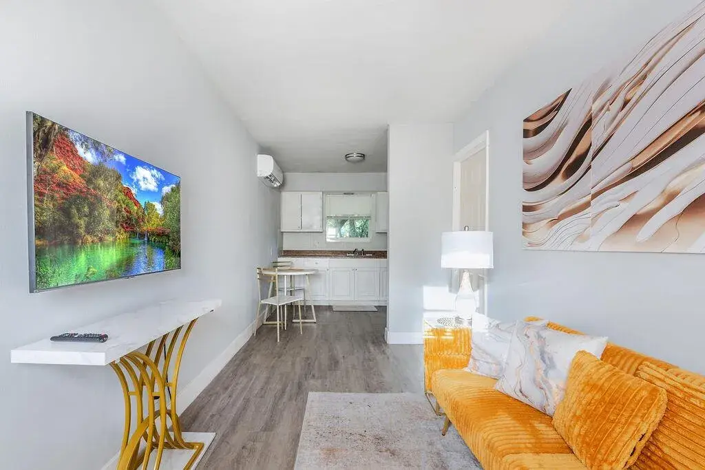 1826 Sherman Street # 16, Hollywood FL 33020