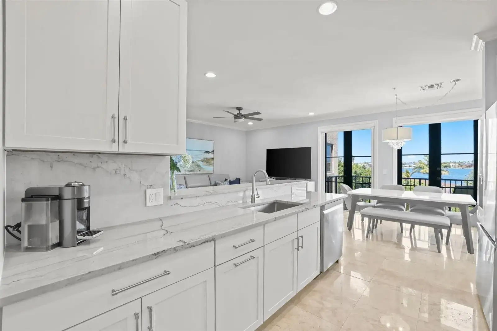 920 Via Villagio, Hypoluxo FL 33462 photo 5