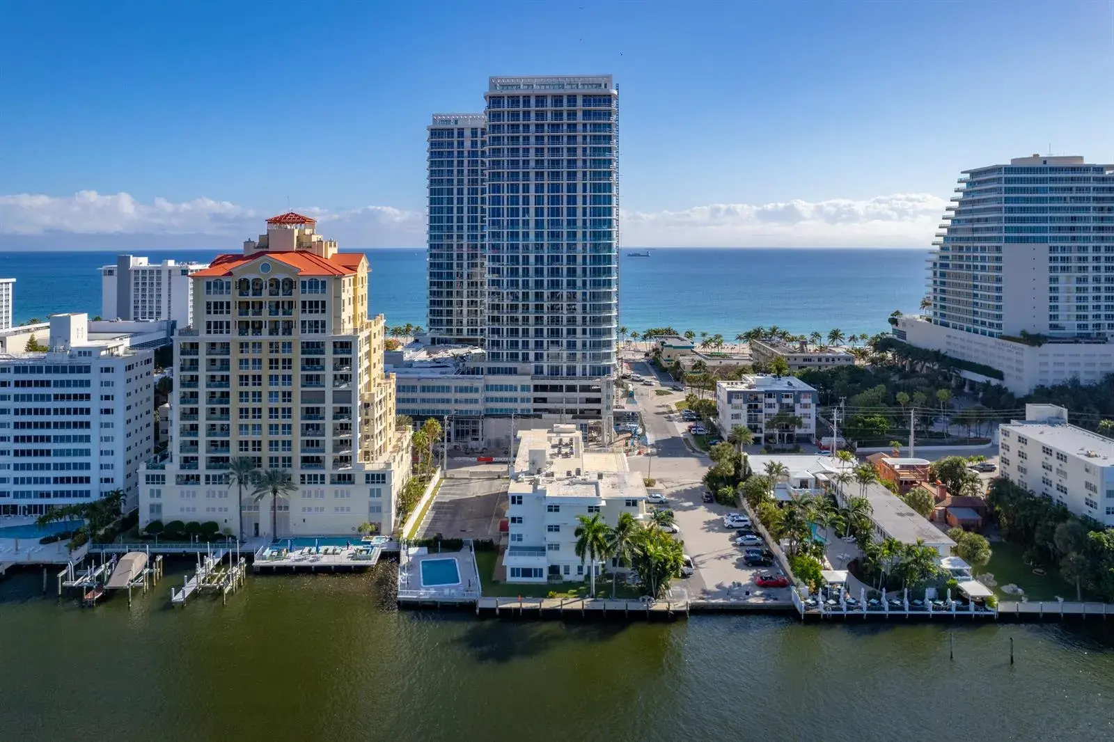 125 N Birch Road, Fort Lauderdale FL 33304