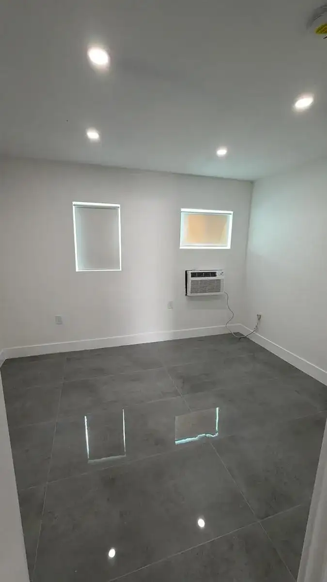 935 Jefferson Avenue # 10, Miami Beach FL 33139 photo 2