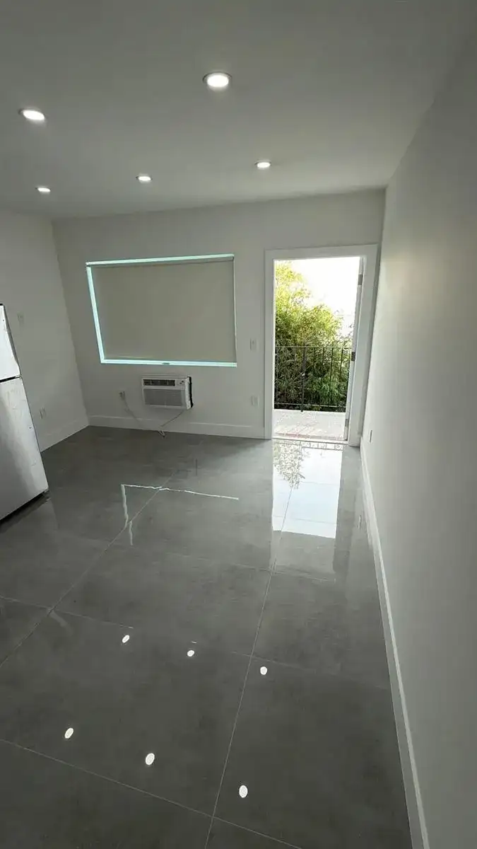 935 Jefferson Avenue # 10, Miami Beach FL 33139 photo 4