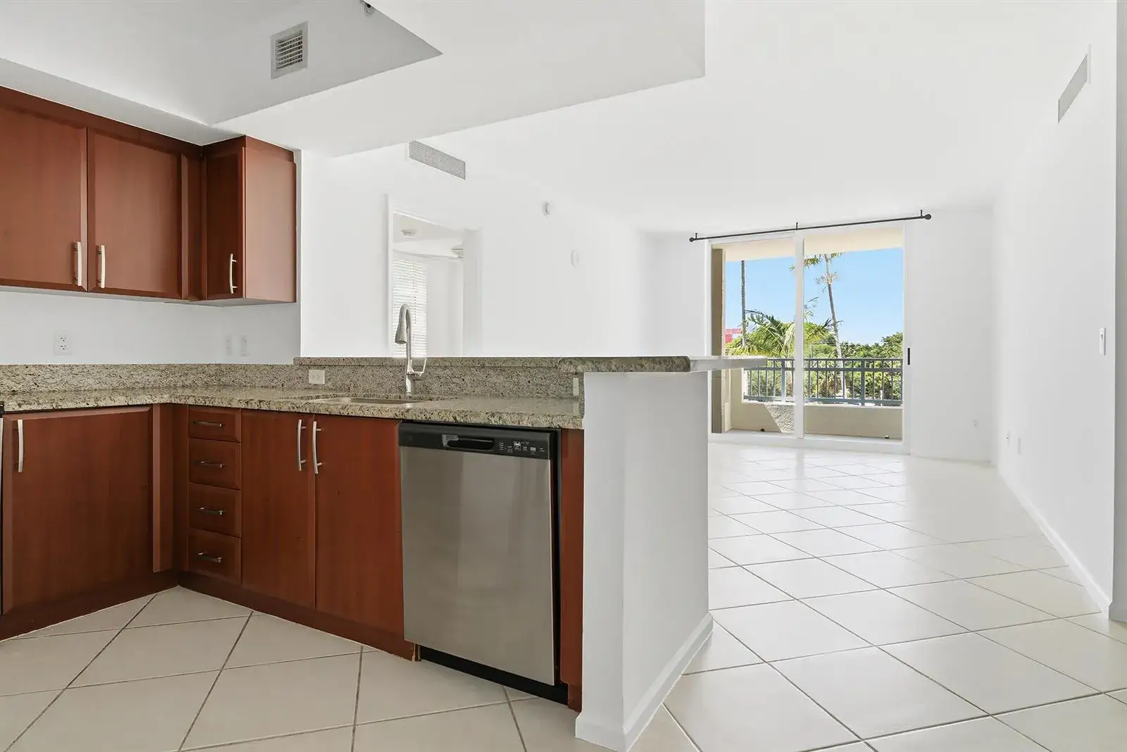 403 S Sapodilla Avenue # 218, West Palm Beach FL 33401