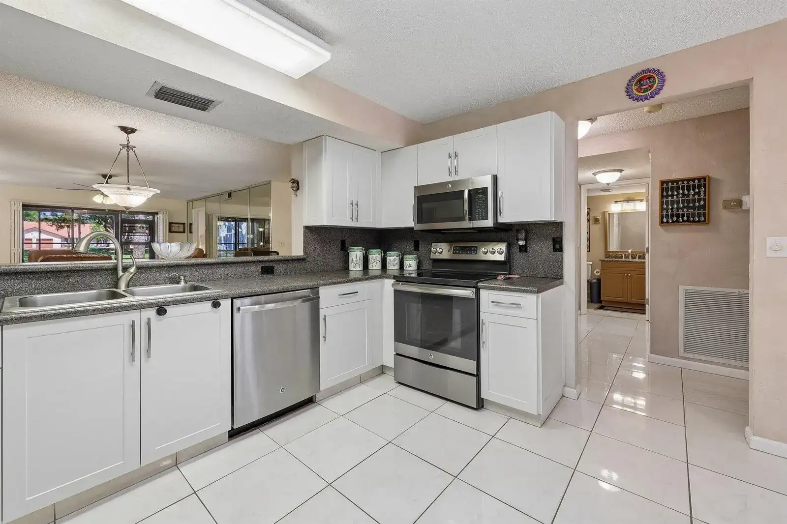 9681 E Sills Dr E # 102, Boynton Beach FL 33437 photo 5