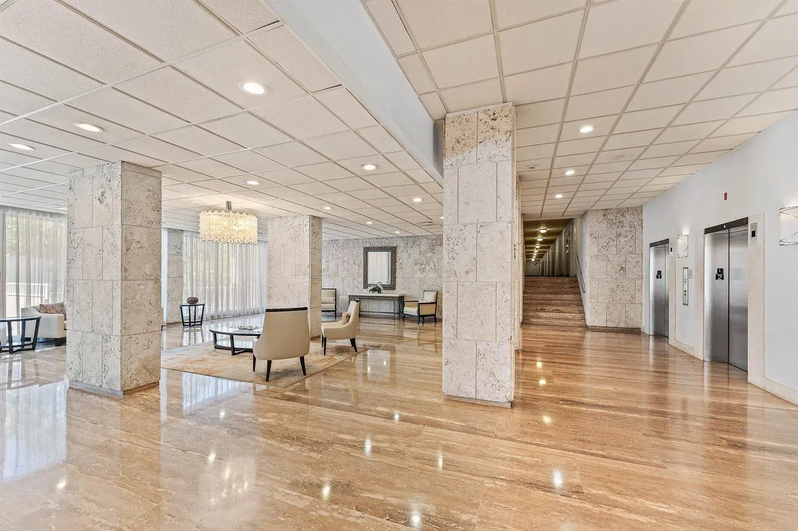 1980 S Ocean Drive # 18q, Hallandale Beach FL 33009
