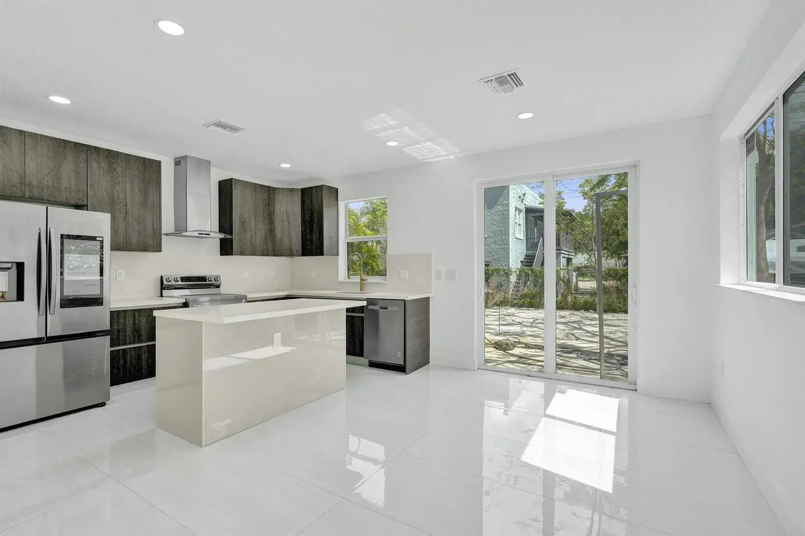 1213 W Las Olas Boulevard, Fort Lauderdale FL 33312