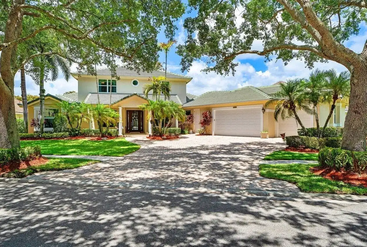 6990 Cypress Cove Circle, Jupiter FL 33458