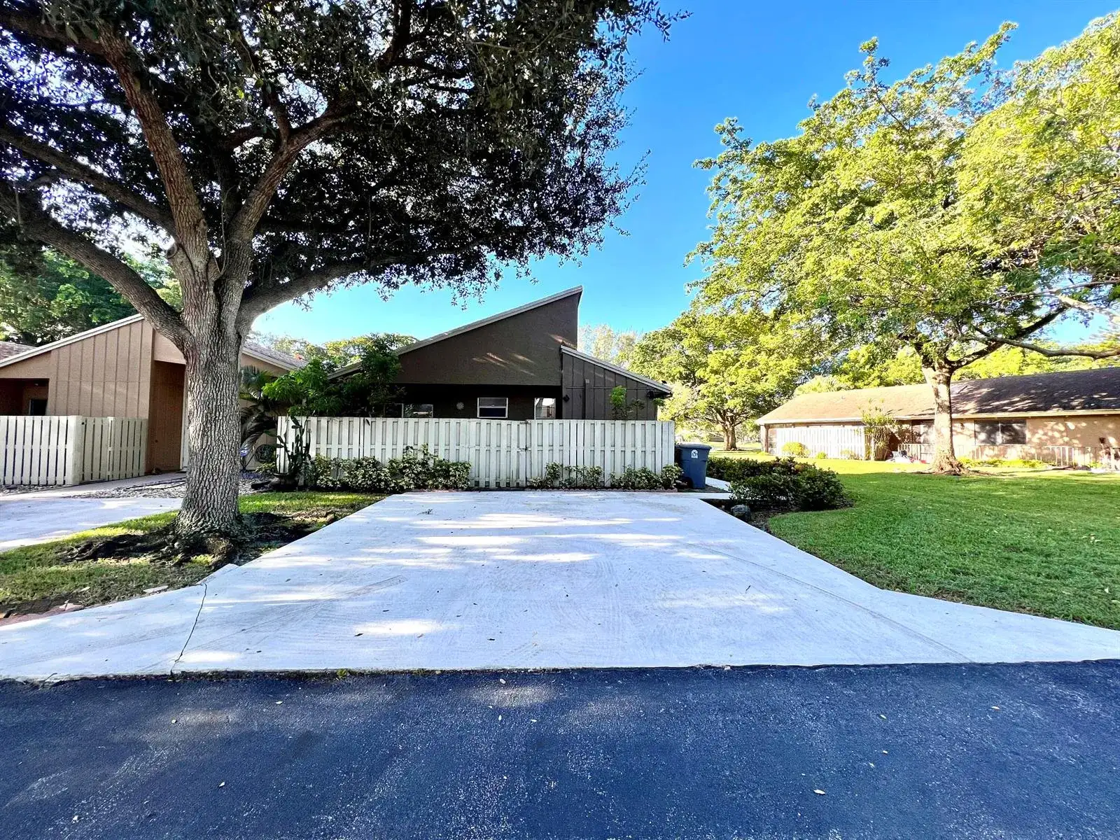 22303 Misty Woods Way, Boca Raton FL 33428 photo 2