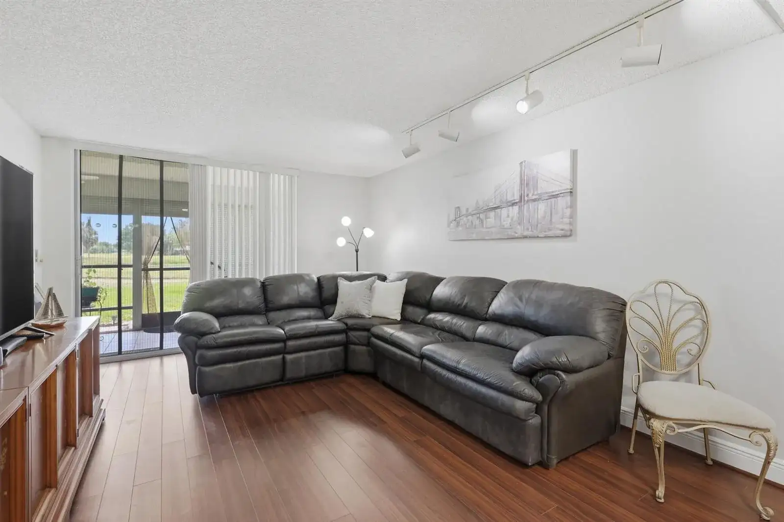 3231 Holiday Springs Boulevard # 110, Margate FL 33063 photo 2