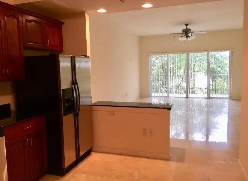 1610 Presidential Way # 305, West Palm Beach FL 33401 photo 4