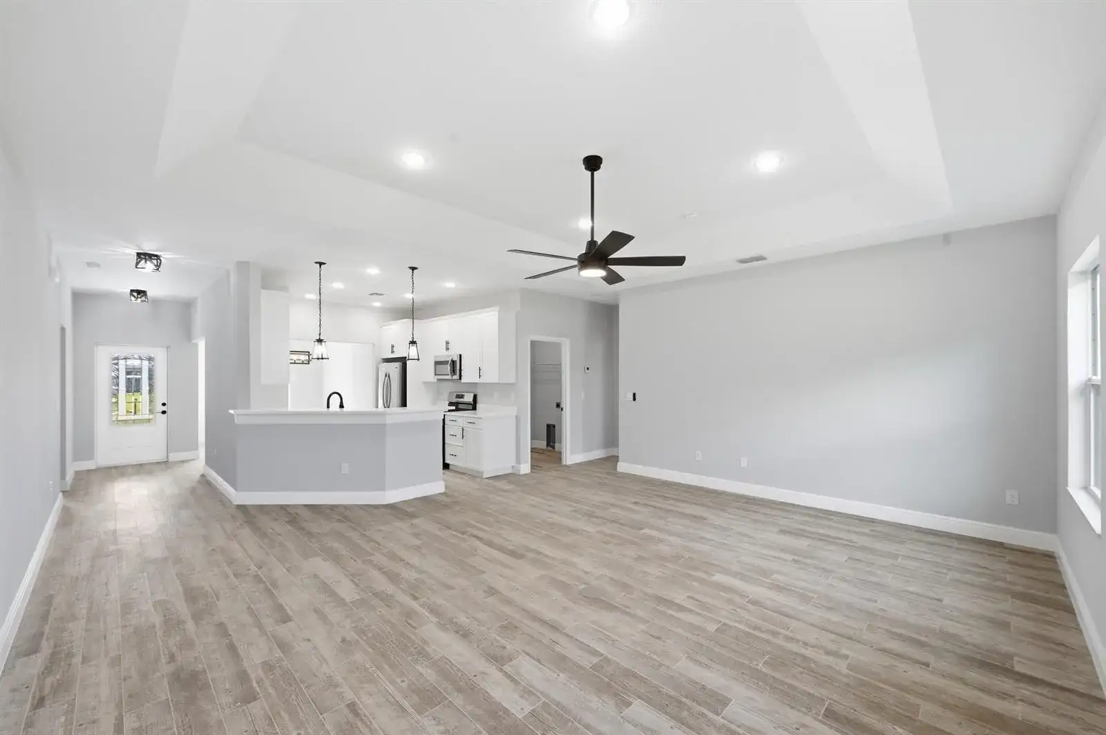 8345 100th Avenue, Vero Beach FL 32967 photo 2