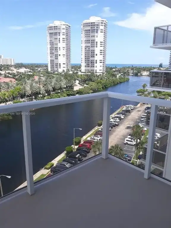 3701 N Country Club Drive # 1008, Aventura FL 33180