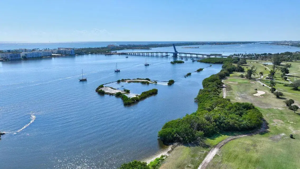 1202 S M Street, FL 33460