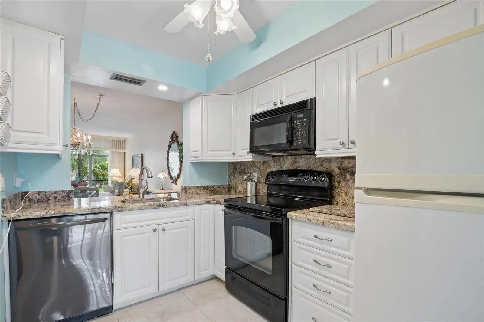 2307 SW 15th Street SW # 1, Deerfield Beach FL 33442 photo 4