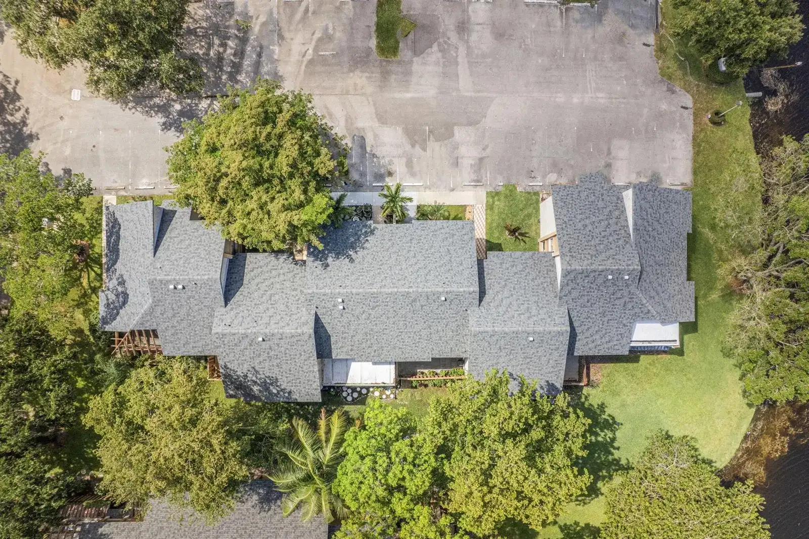 32 Wimbledon Lake # 221, Plantation FL 33324