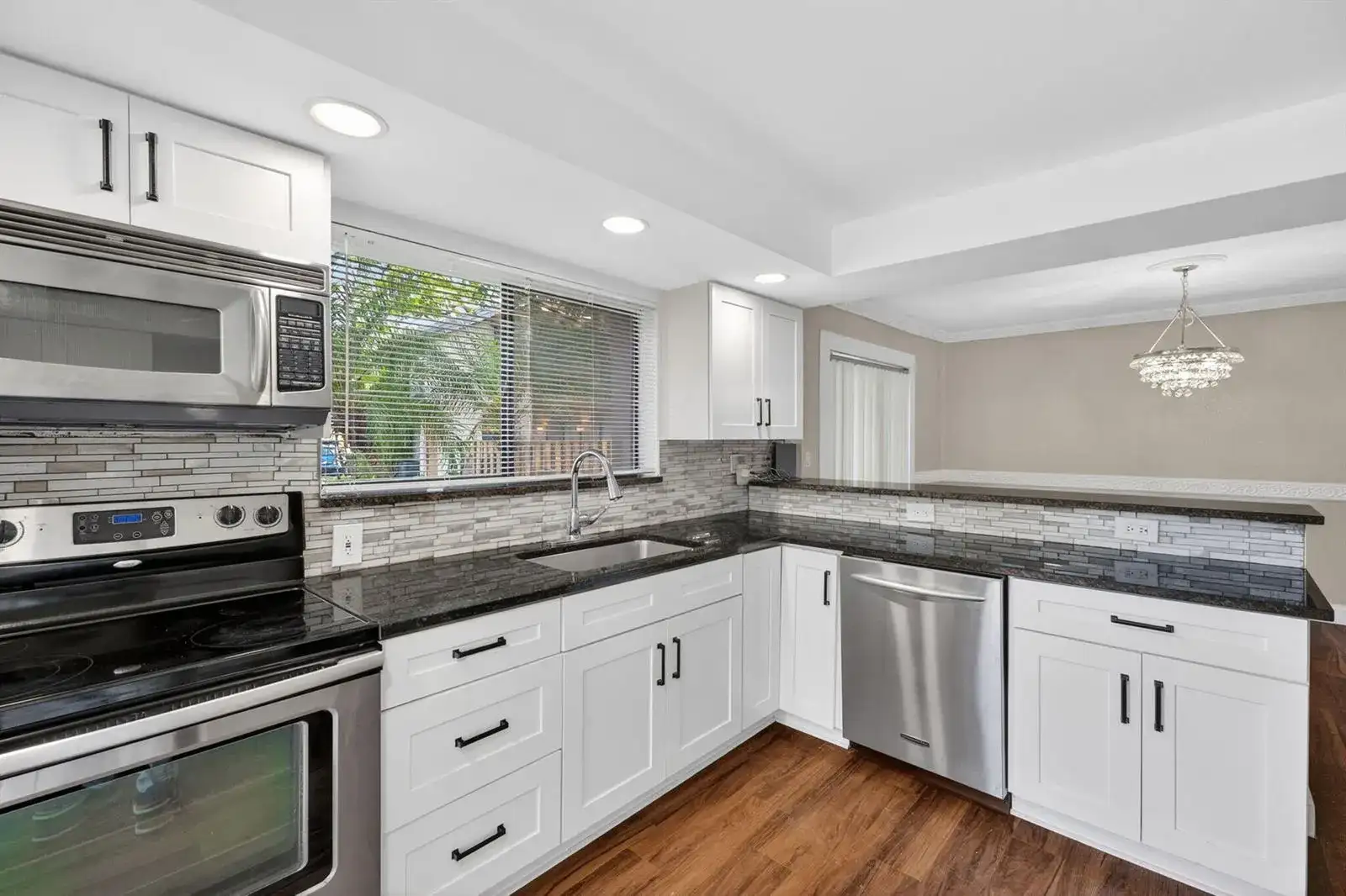 32 Wimbledon Lake # 221, Plantation FL 33324 photo 5