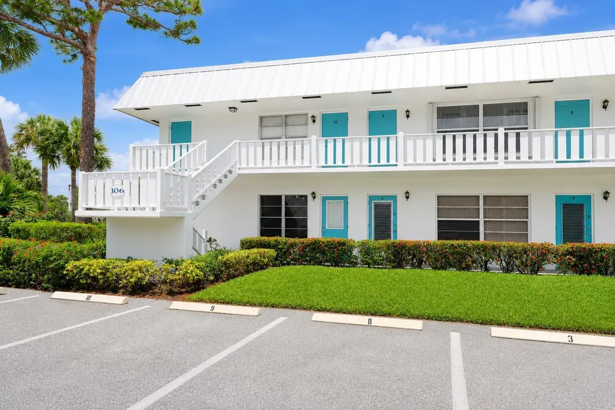 2929 SE Ocean Boulevard # 10, Stuart FL 34996