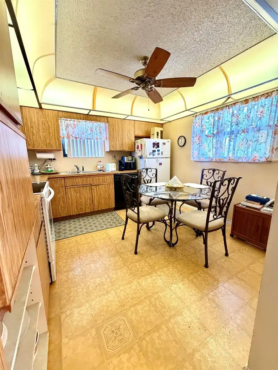 4970 E Sabal Palm Boulevard # 315, Tamarac FL 33319 photo 3