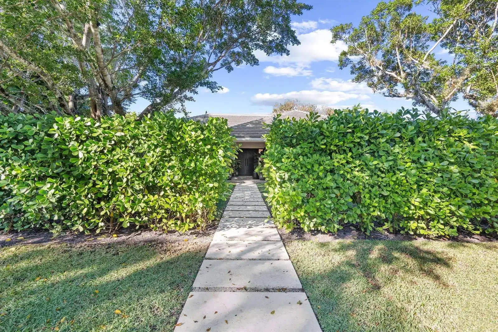 11685 Maidstone Drive, Wellington FL 33414 photo 2