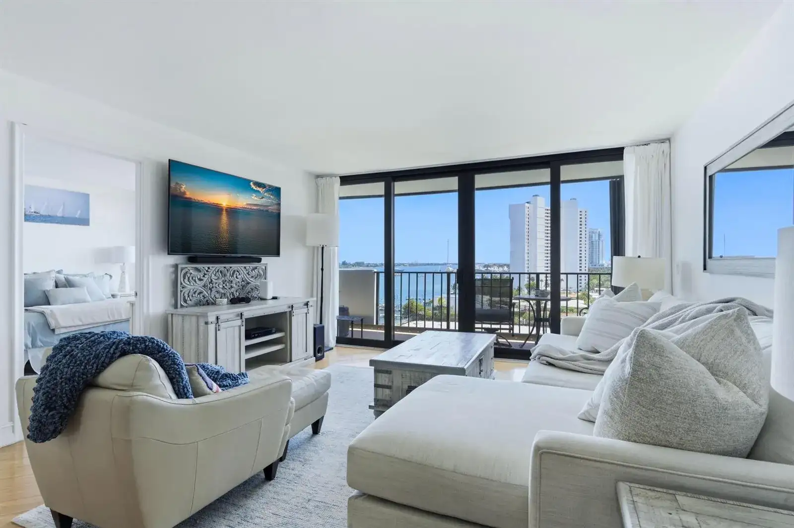 5600 N Flagler Drive Unit 910, West Palm Beach FL 33407 photo 2