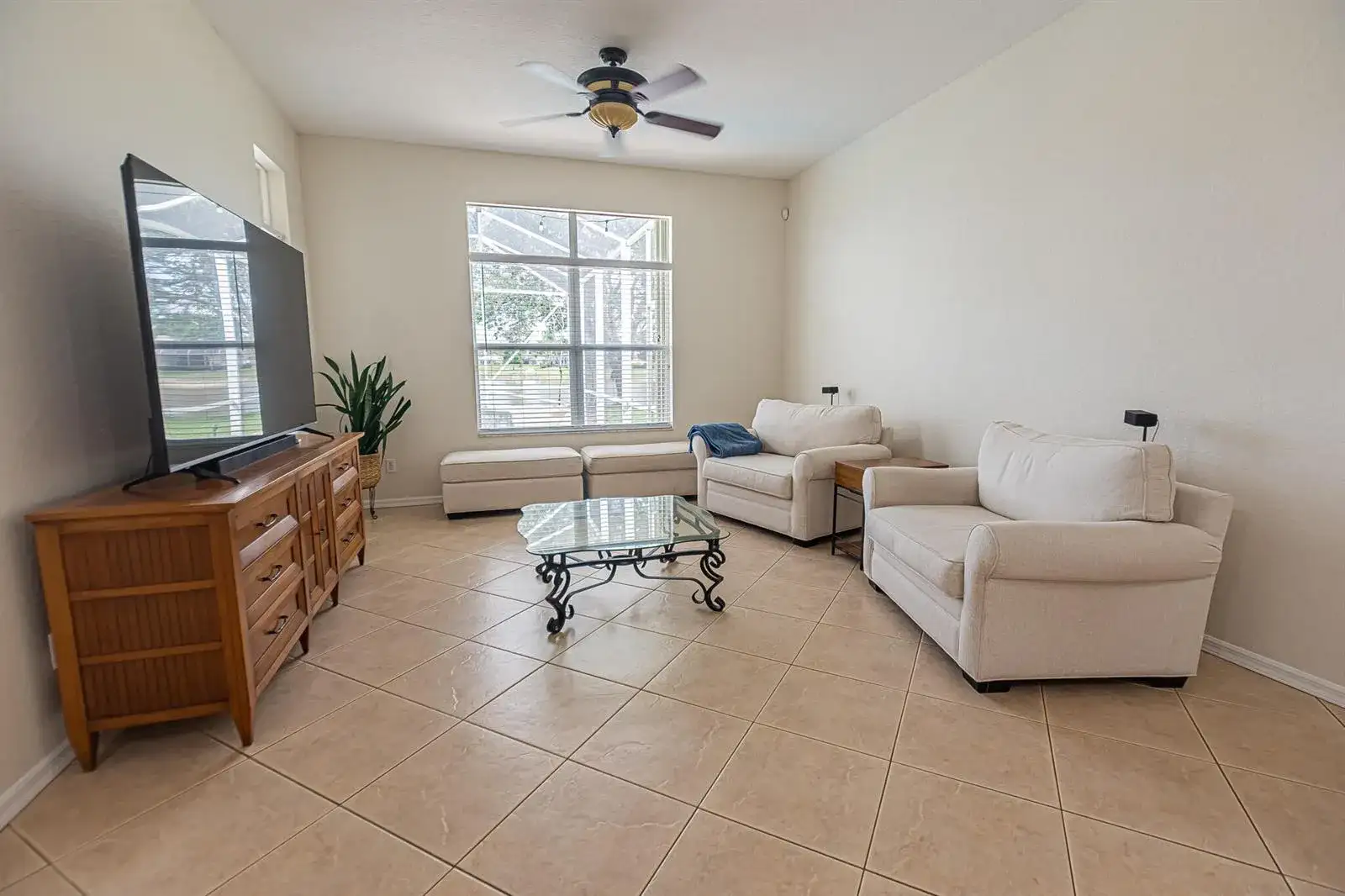 208 SW Whitewood Drive, Port St. Lucie FL 34953 photo 4