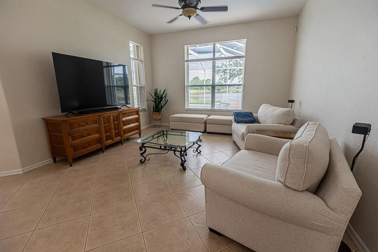 208 SW Whitewood Drive, Port St. Lucie FL 34953 photo 5