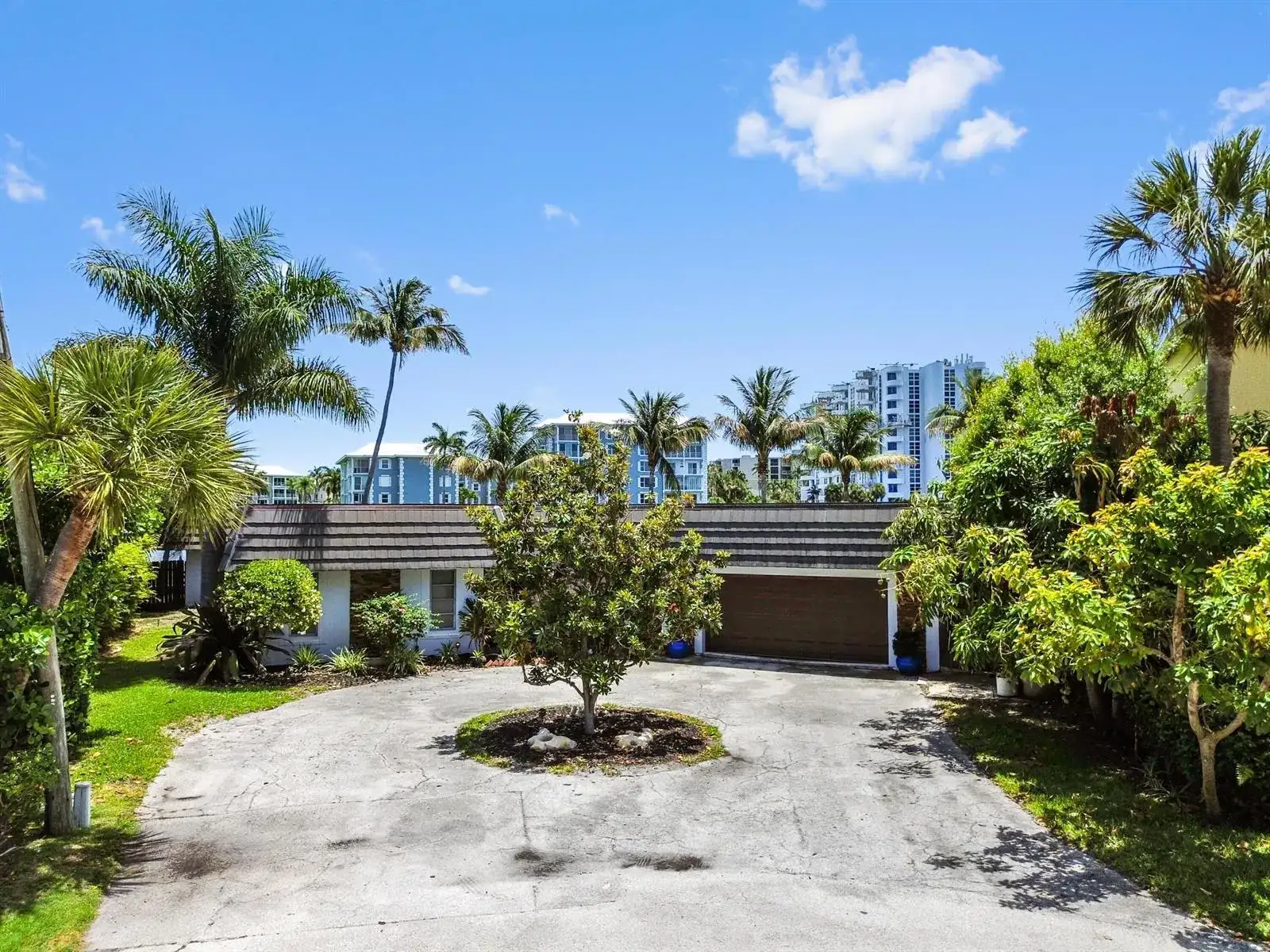 976 Banyan Drive, Delray Beach FL 33483 photo 4