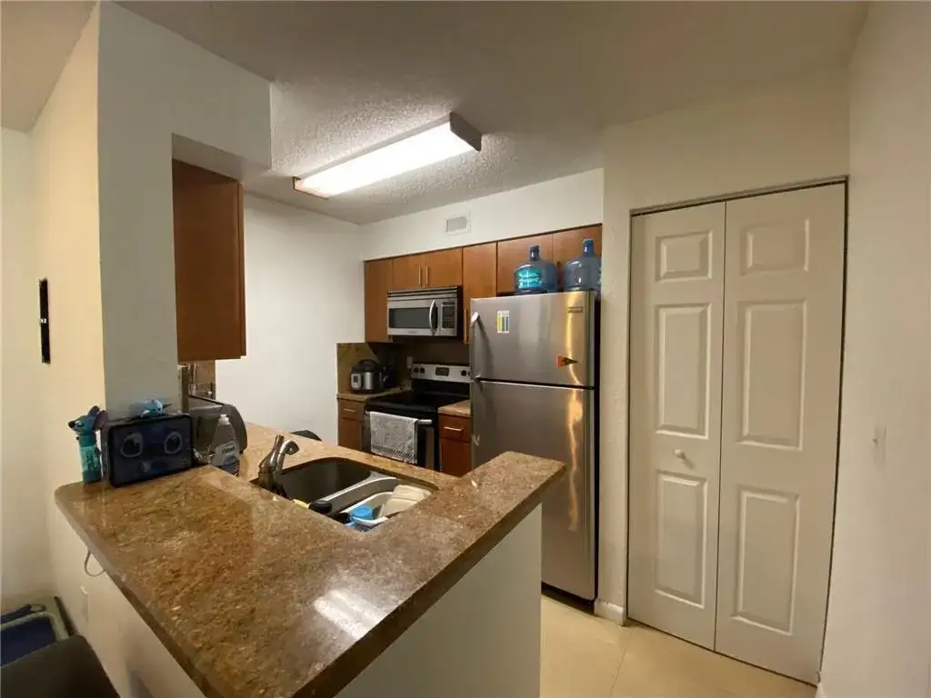 2841 N Oakland Forest Drive # 107, Oakland Park FL 33309 photo 3