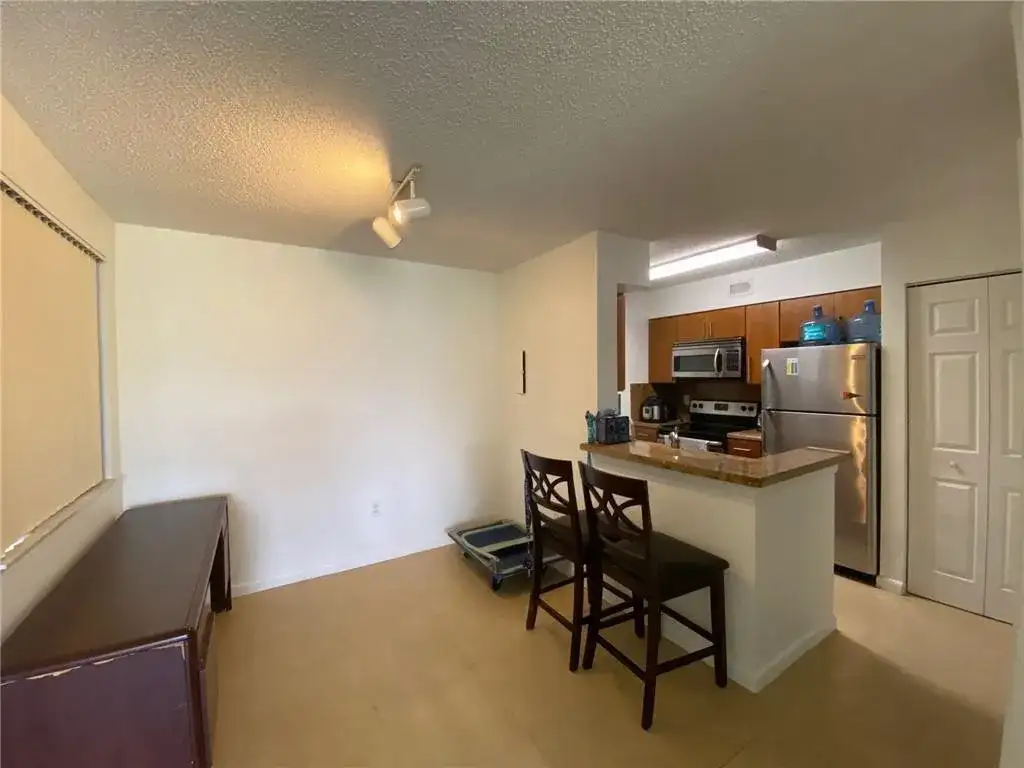 2841 N Oakland Forest Drive # 107, Oakland Park FL 33309 photo 4