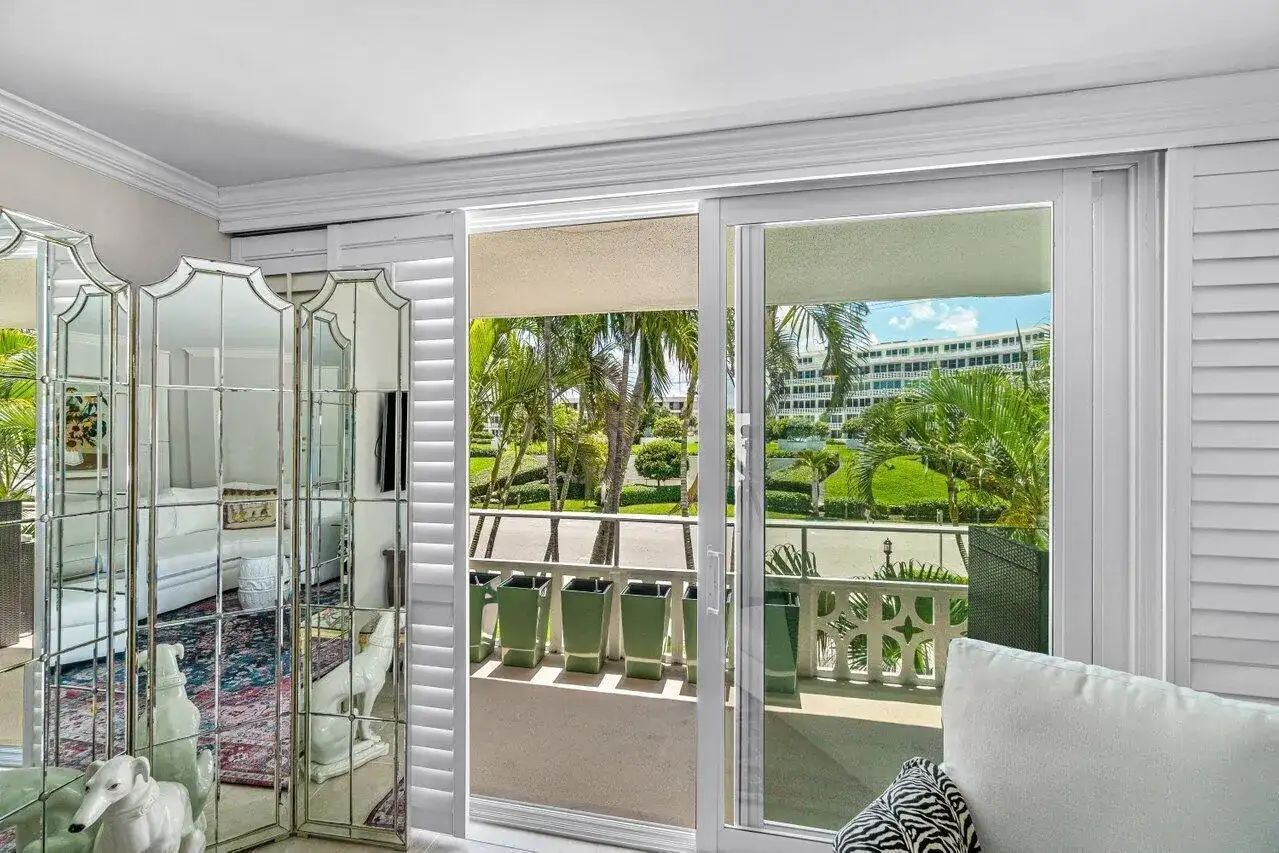 139 Sunrise Avenue # 204, Palm Beach FL 33480 photo 3