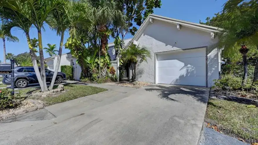6660 Canary Palm Circle, Boca Raton FL 33433 photo 5
