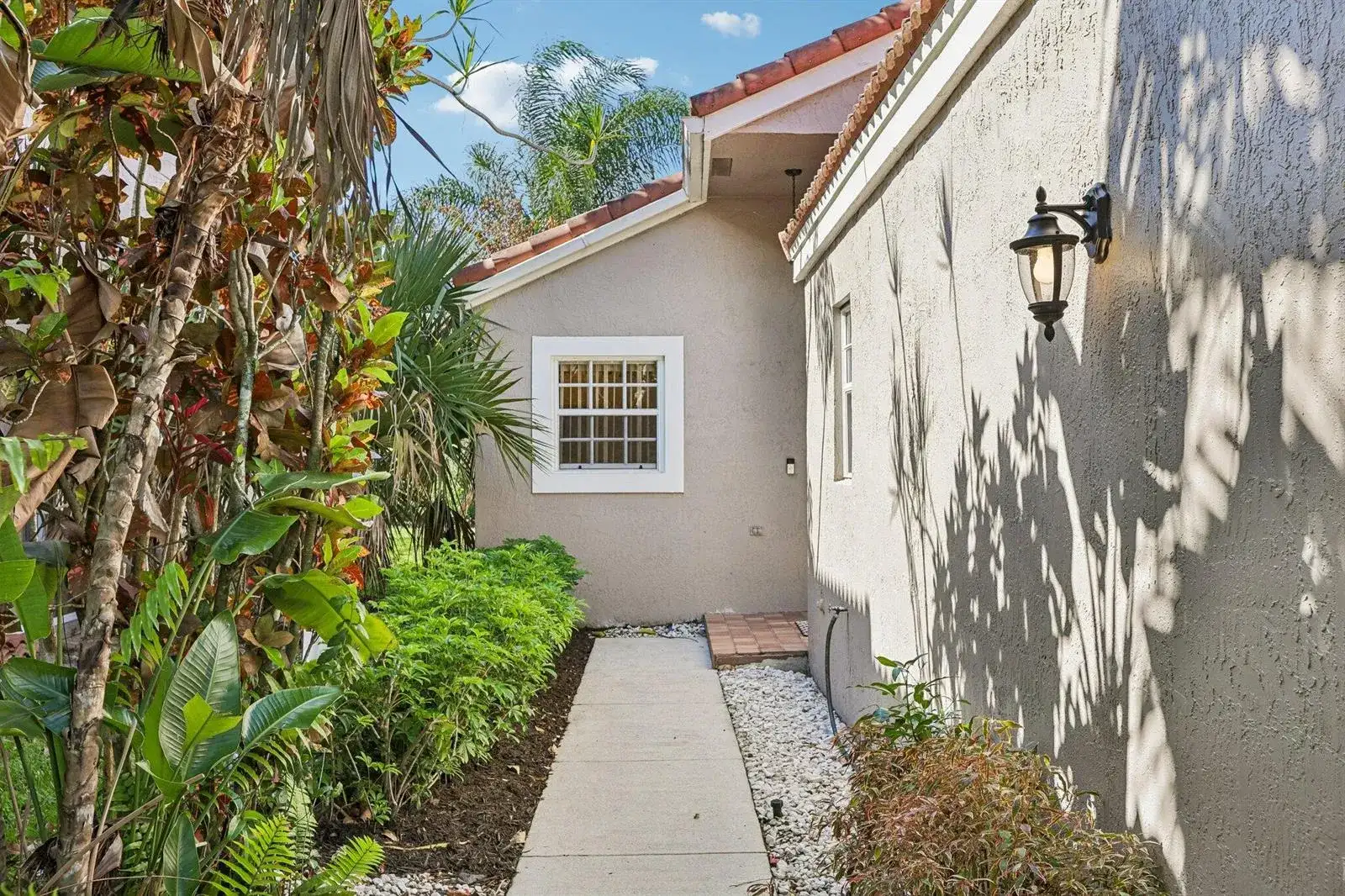 1110 NW 105th Way, Plantation FL 33322 photo 5