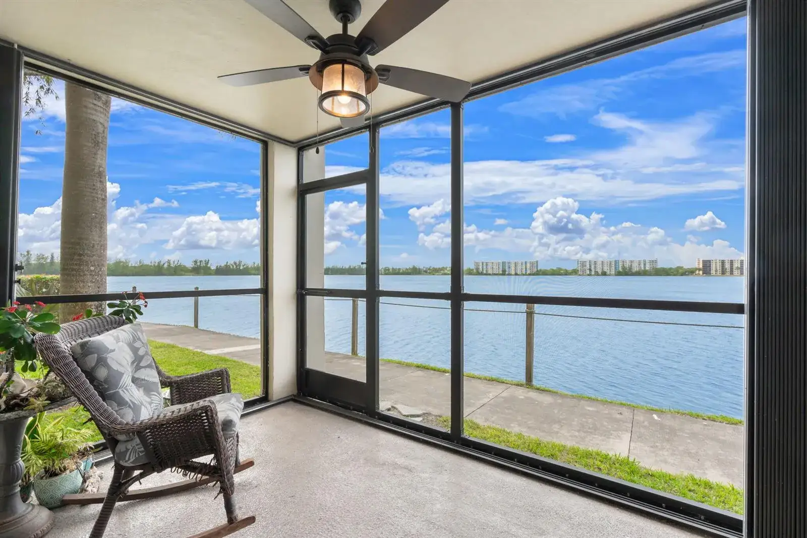 116 Lake Emerald Drive # 101, Oakland Park FL 33309