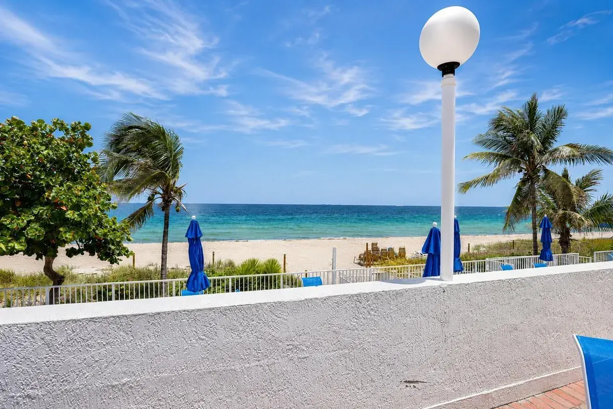 4250 Galt Ocean Drive # 9g, Fort Lauderdale FL 33308