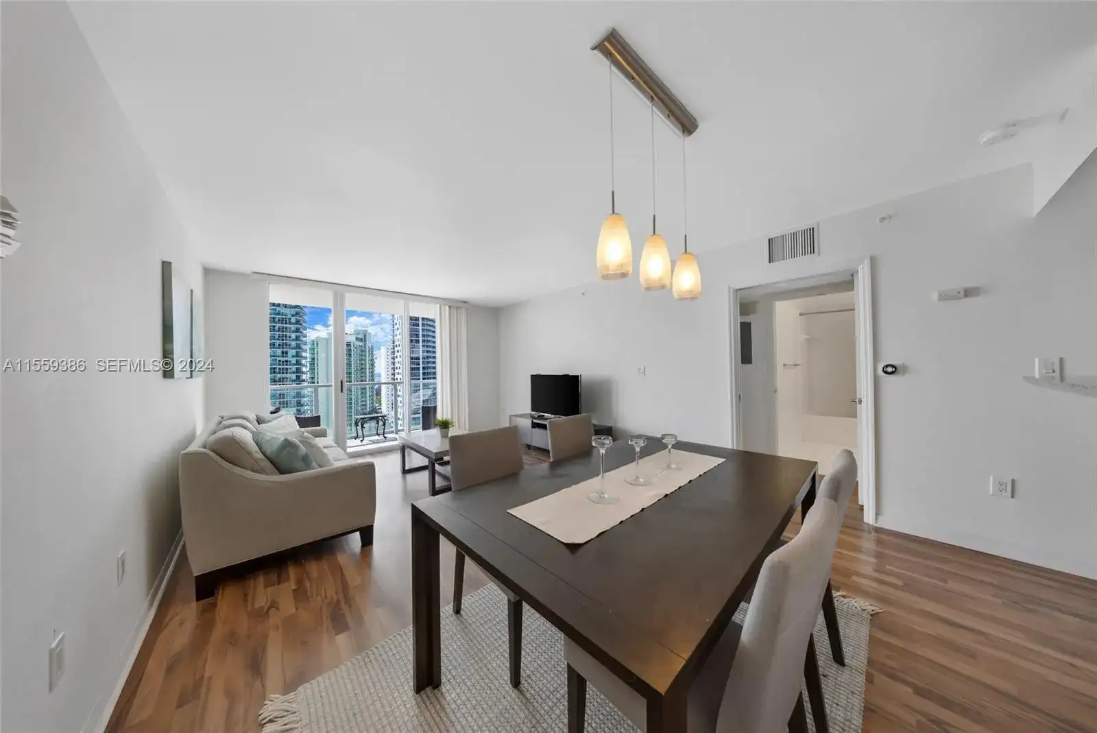 1155 Brickell Bay Drive # 2207, Miami FL 33131 photo 3