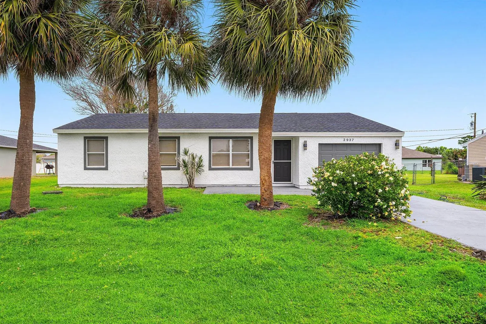 2937 SE Ironton Avenue, Port St. Lucie FL 34952