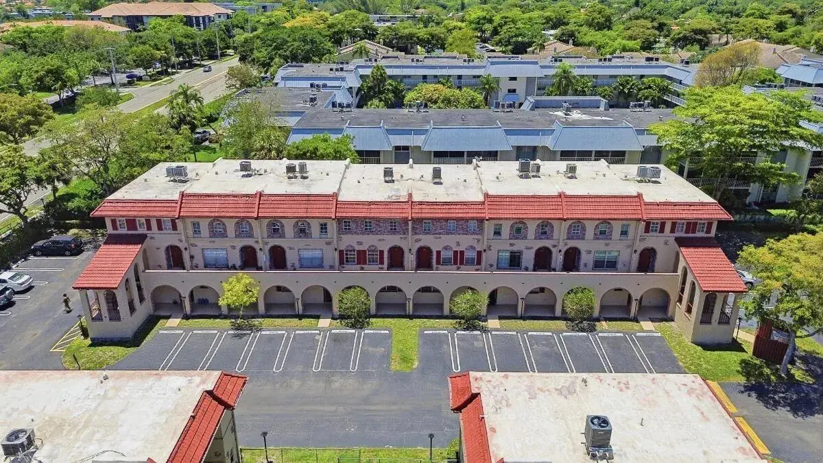 3050 N Riverside Drive # 1a, Coral Springs FL 33065