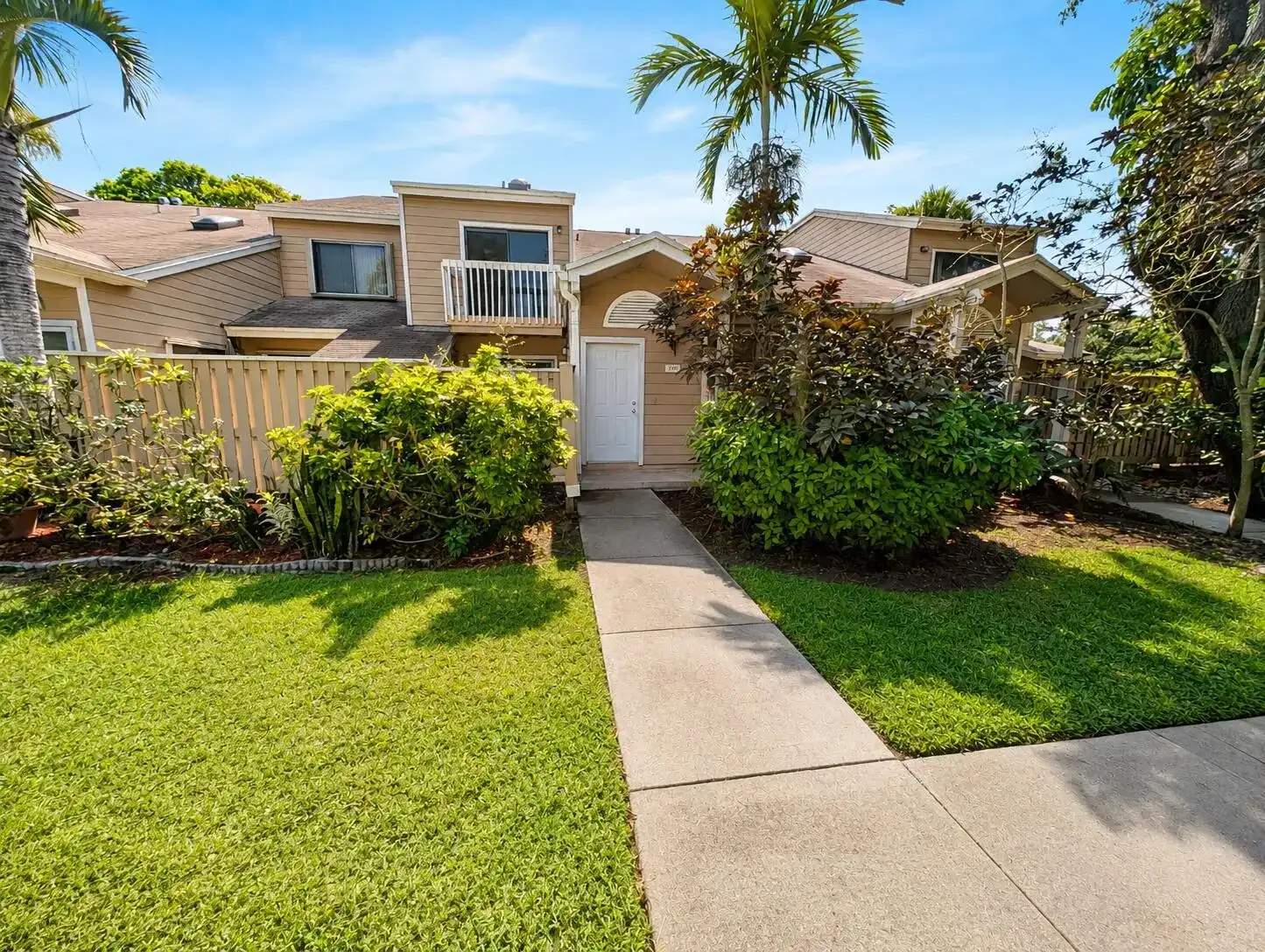 7111 Sportsmans Drive, North Lauderdale FL 33068
