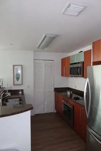 300 S Biscayne Boulevard # T1902, Miami FL 33131 photo 2
