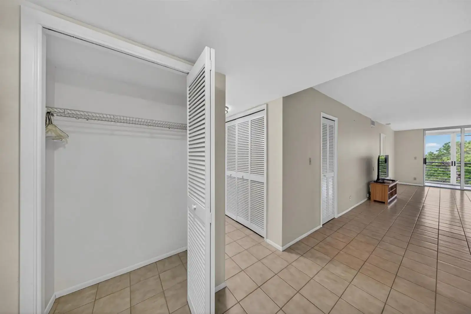 3503 Oaks Way # 505, Pompano Beach FL 33069 photo 2