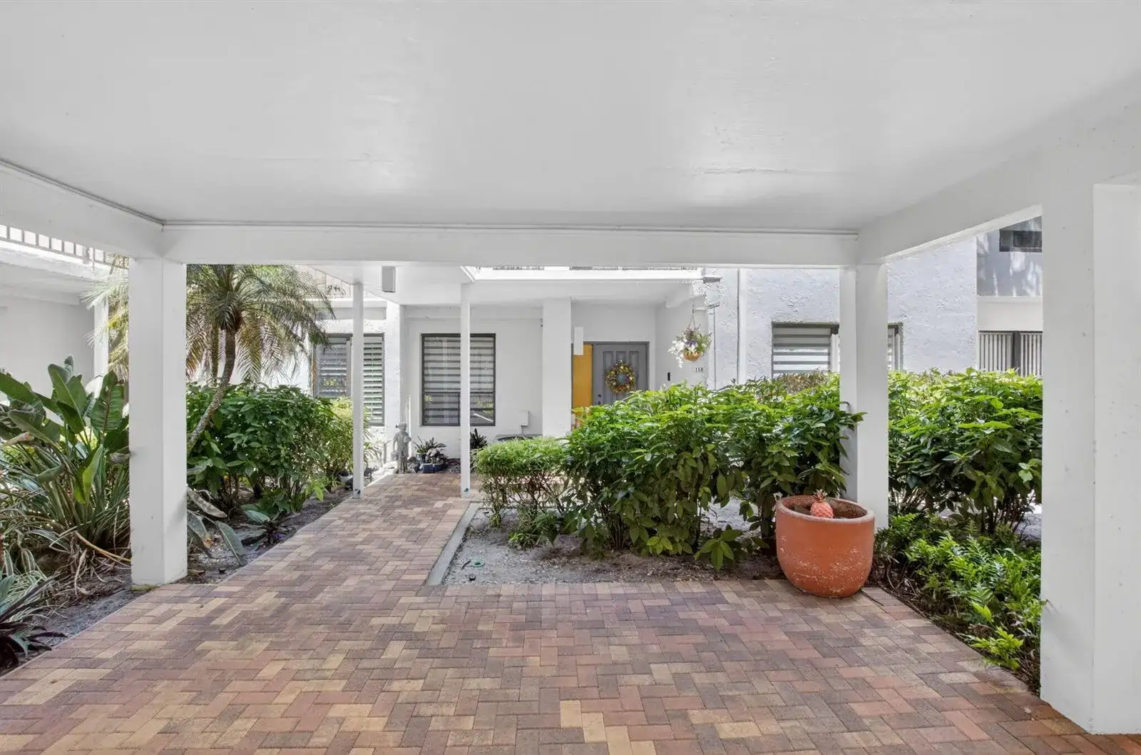 900 GREENSWARD Lane # G, Delray Beach FL 33445 photo 2