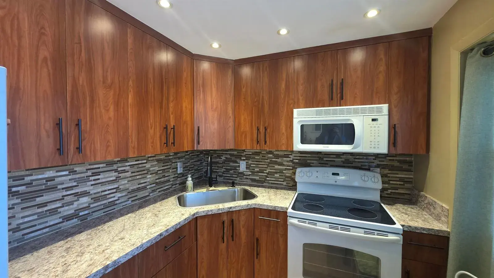 600 NE 2nd Street # 108, Dania Beach FL 33004