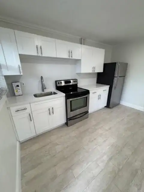 1325/1329/1333 NE 5th Terrace # 1, Fort Lauderdale FL 33304