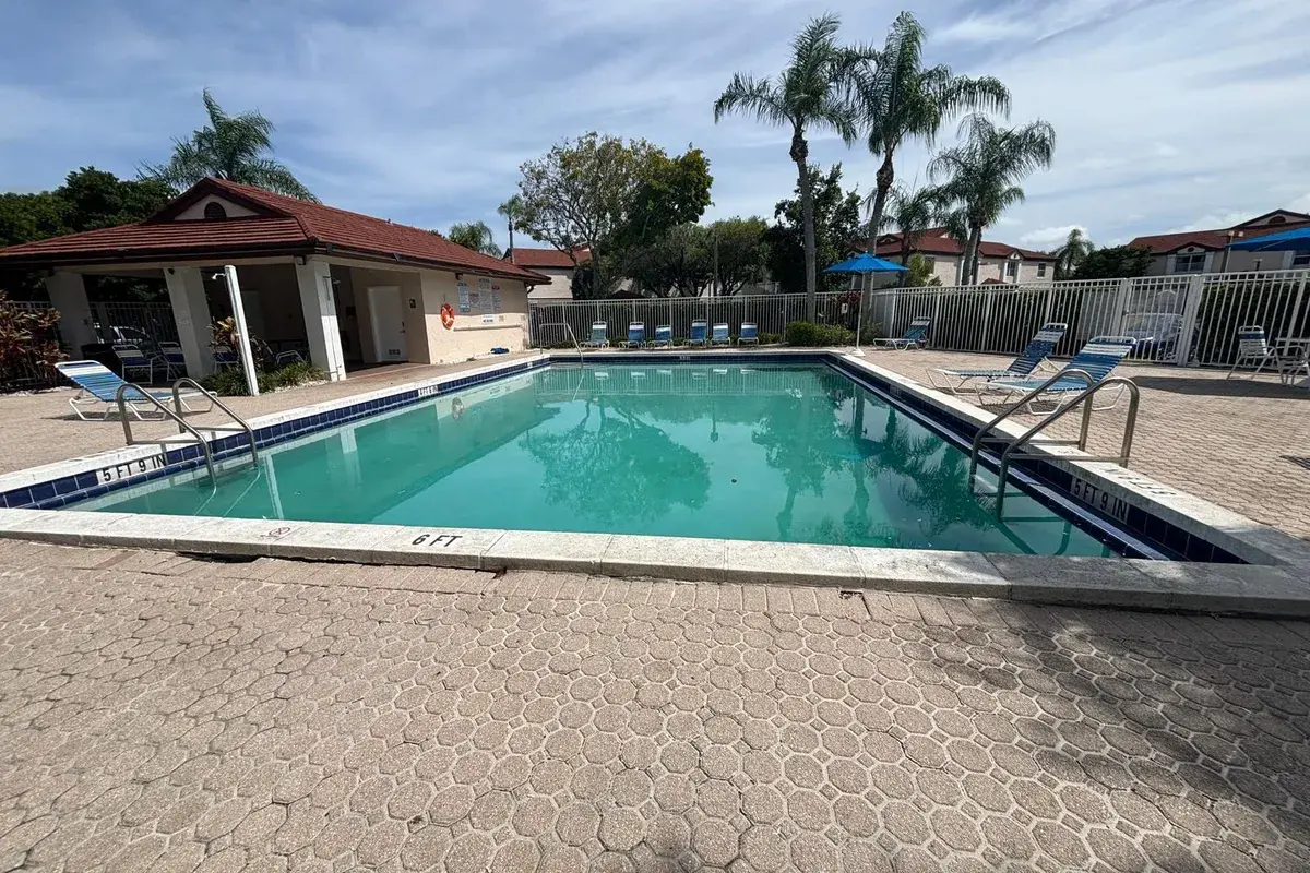 11201 SW 13th Street # 103, Pembroke Pines FL 33025