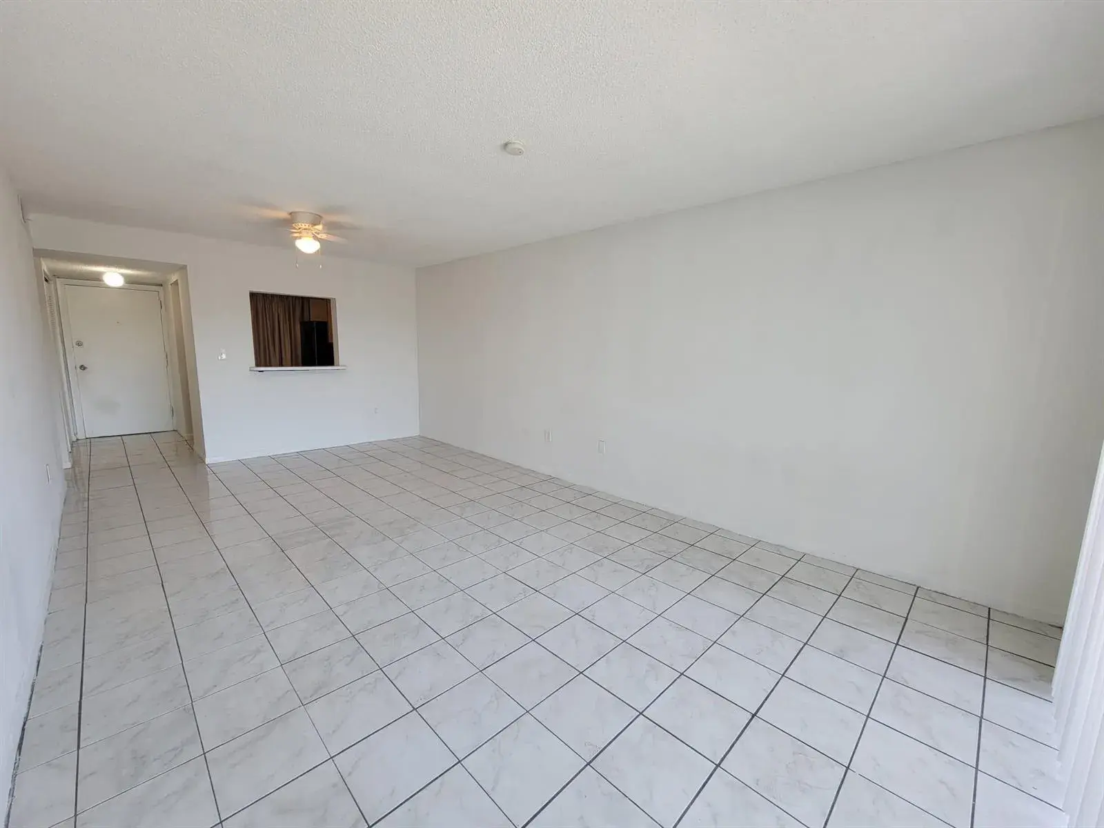 3700 NW 21st Street # 203, Lauderdale Lakes FL 33311