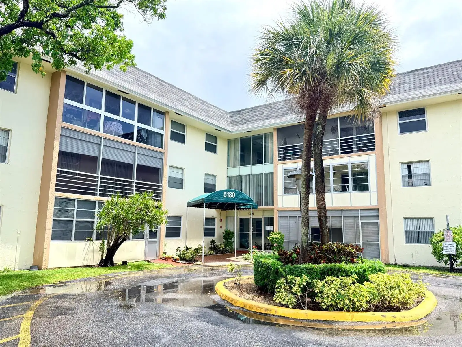 5180 E Sabal Palm Boulevard # 228, Tamarac FL 33319