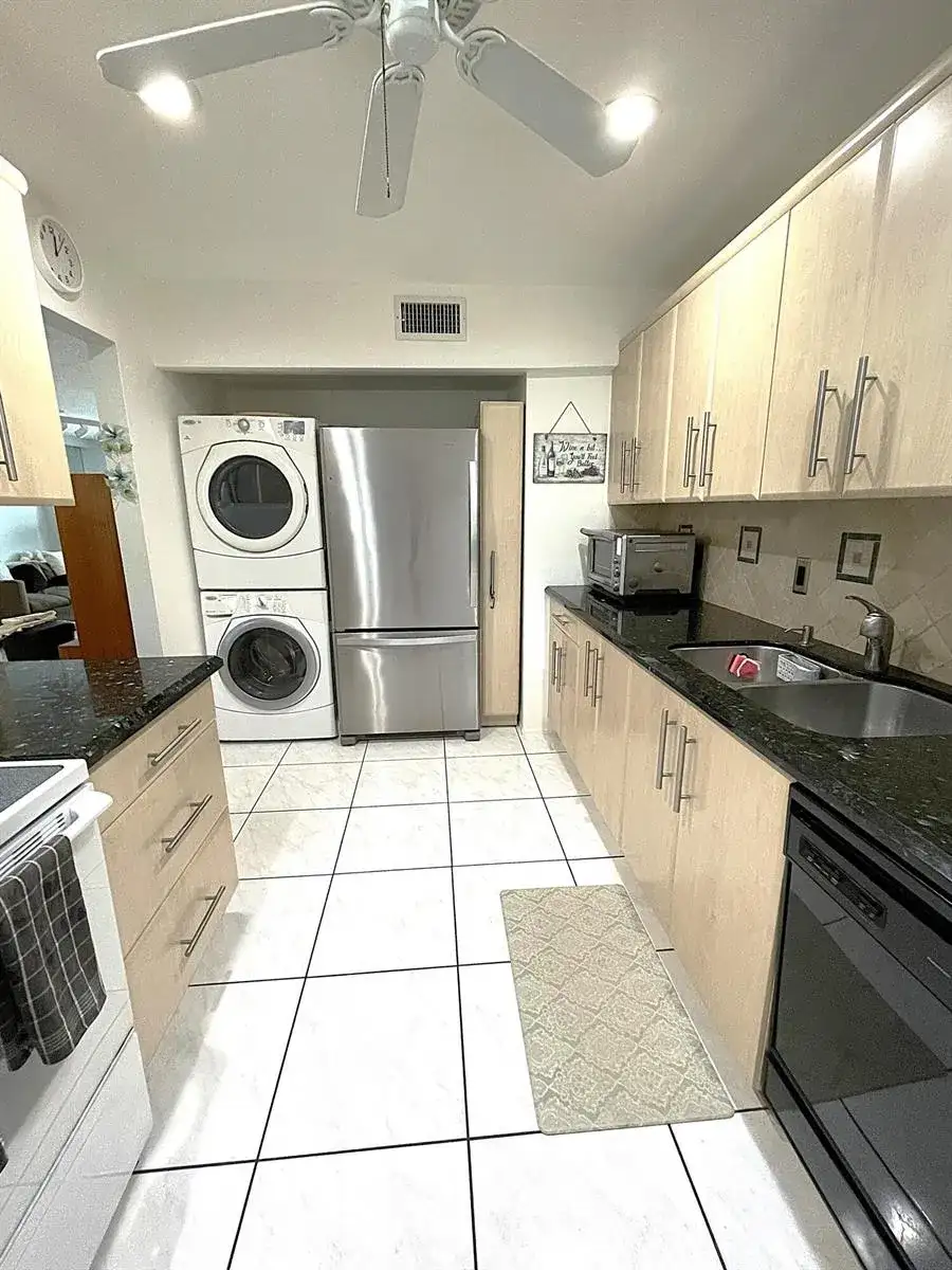 2431 Del Aire Boulevard # d, Delray Beach FL 33445 photo 3