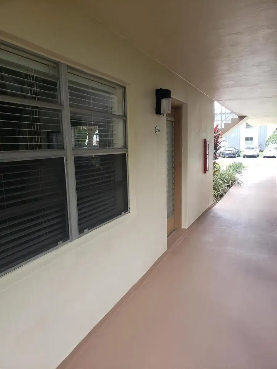 166 Piedmont, Delray Beach FL 33484 photo 2