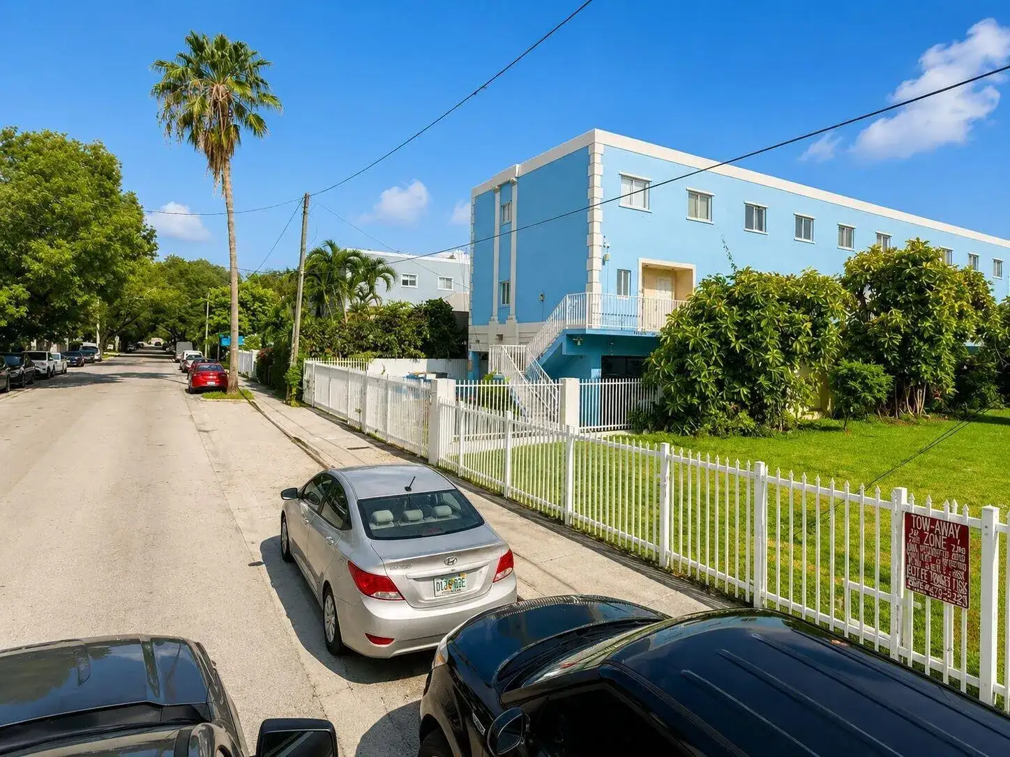829 SW 2nd Street, Miami FL 33130 photo 3