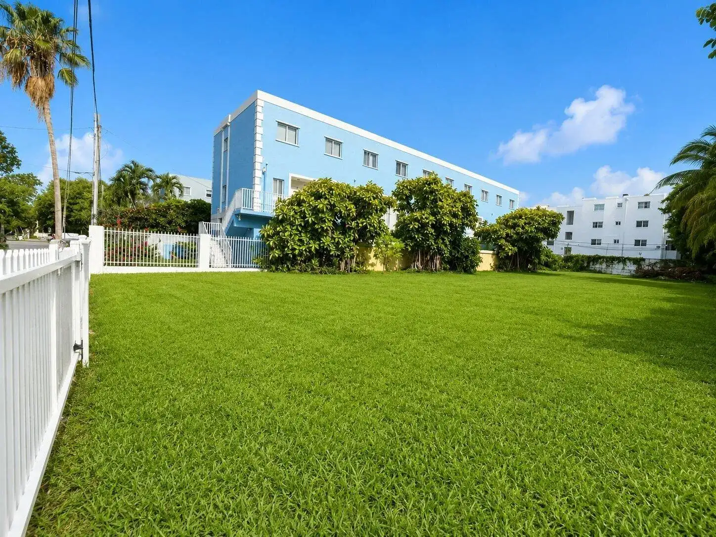 829 SW 2nd Street, Miami FL 33130 photo 4